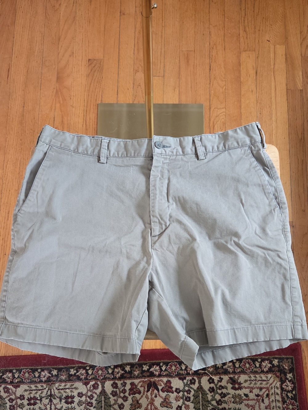 Men's Fish hippoe Flat Front Shorts in Light Gray - Classic Chino Style